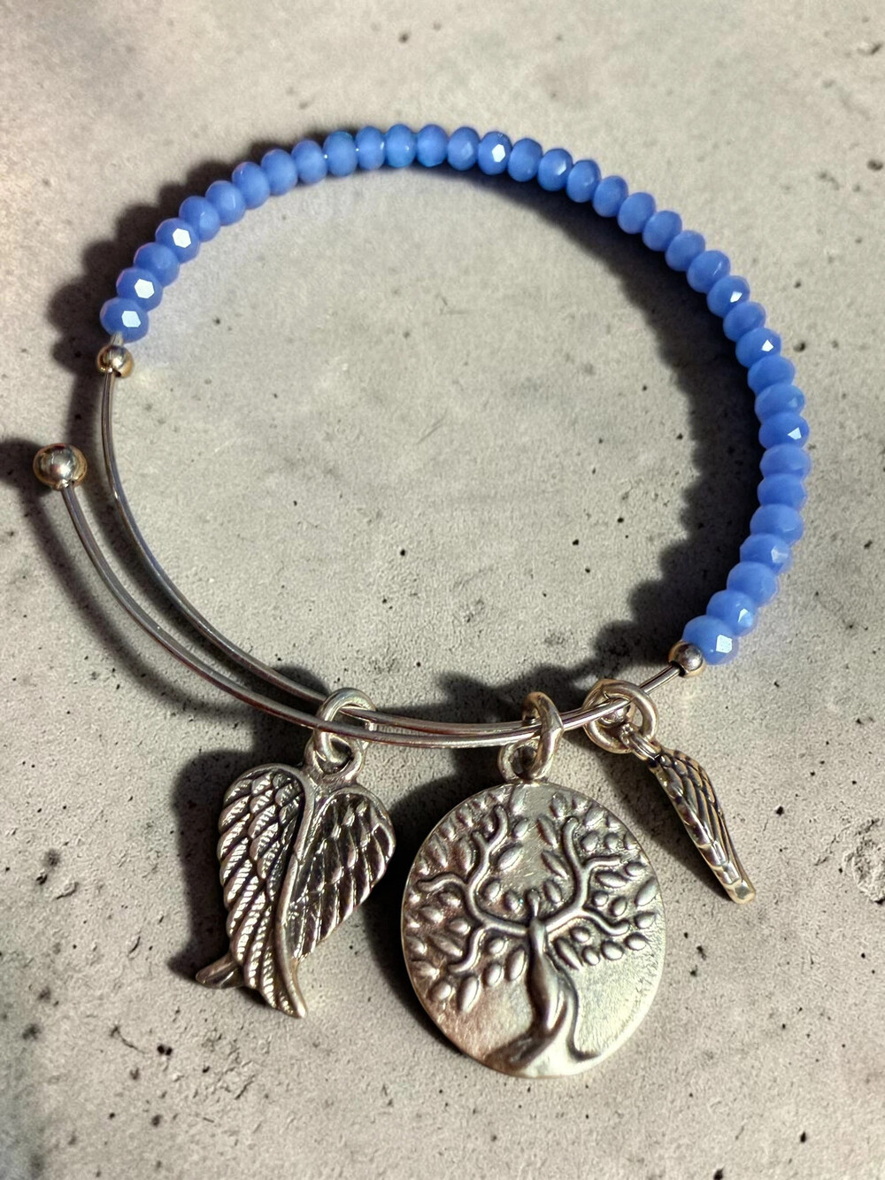 Blue bracelet - Picture 1 of 4